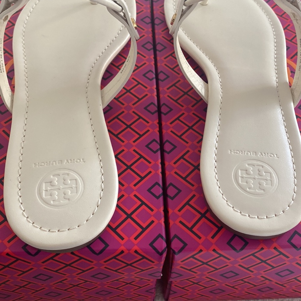 🎉💕 HP 💕🎉 Tory Burch Miller sandals - NWT - Picture 6 of 11